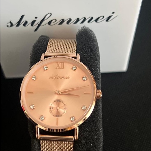 Shifenmei Women’s Rose Gold Watch – Mesh Band with Crystal Markers - Picture 4 of 6